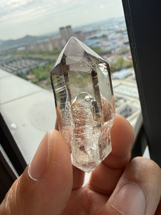 Genuine Moving Water Bubble Enhydro Quartz Crystal Point, 1.9in Natural Clear Quartz Specimen for Collection & Meditation