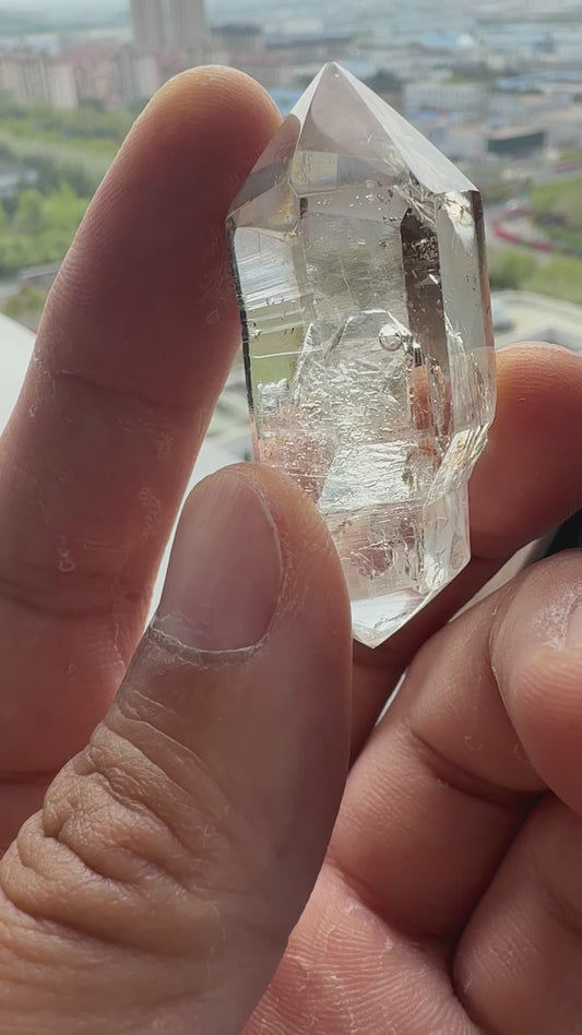 Genuine Moving Water Bubble Enhydro Quartz Crystal Point, 1.9in Natural Clear Quartz Specimen for Collection & Meditation